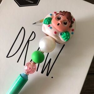 Disney Doorables: Wreak it Ralph: Ralph in Donut handmade beaded pen